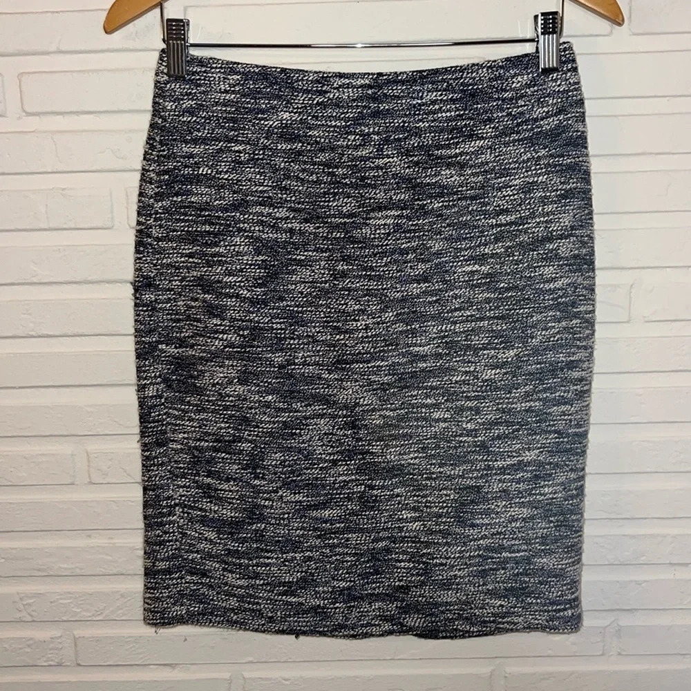 Ann Taylor Blue and Cream Knit Office Pencil Skirt, Women’s Size 4